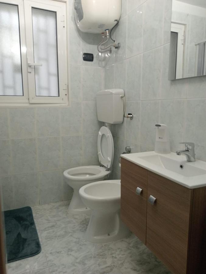 Apartament Fra Sole E Stelle Bari Zewnętrze zdjęcie