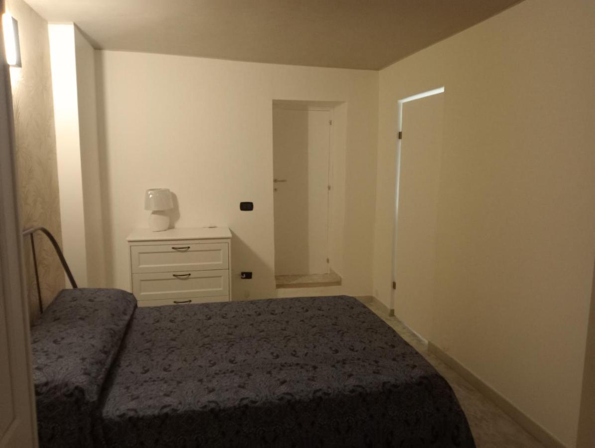 Apartament Fra Sole E Stelle Bari Zewnętrze zdjęcie