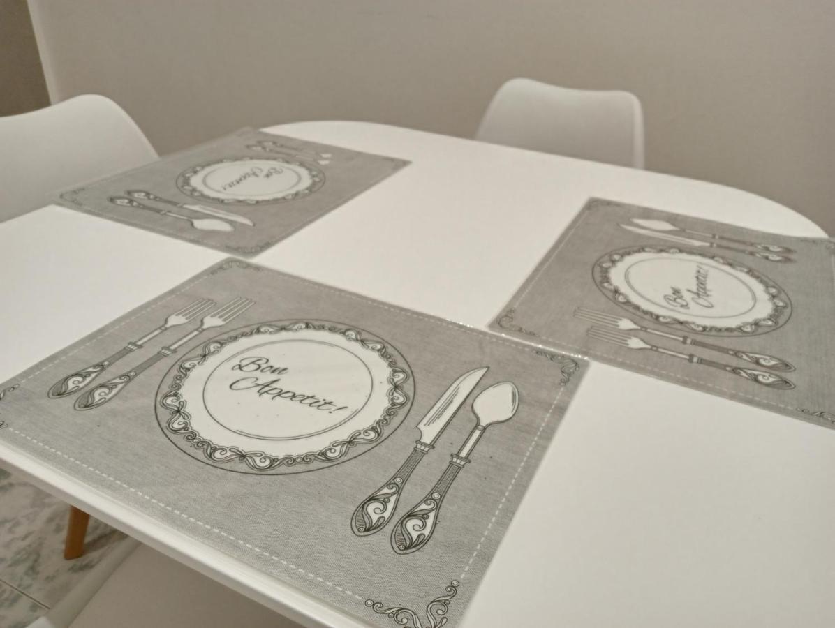 Apartament Fra Sole E Stelle Bari Zewnętrze zdjęcie