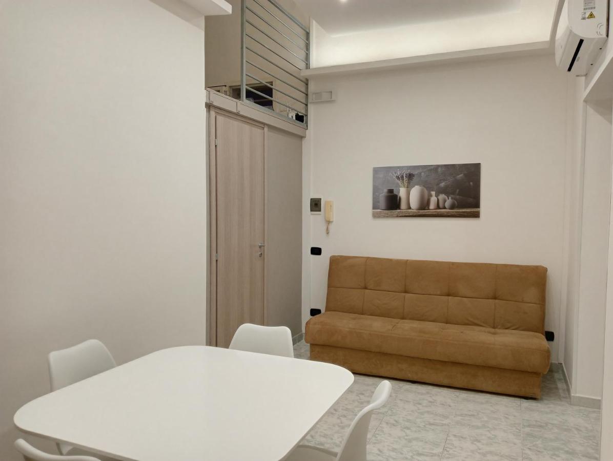 Apartament Fra Sole E Stelle Bari Zewnętrze zdjęcie