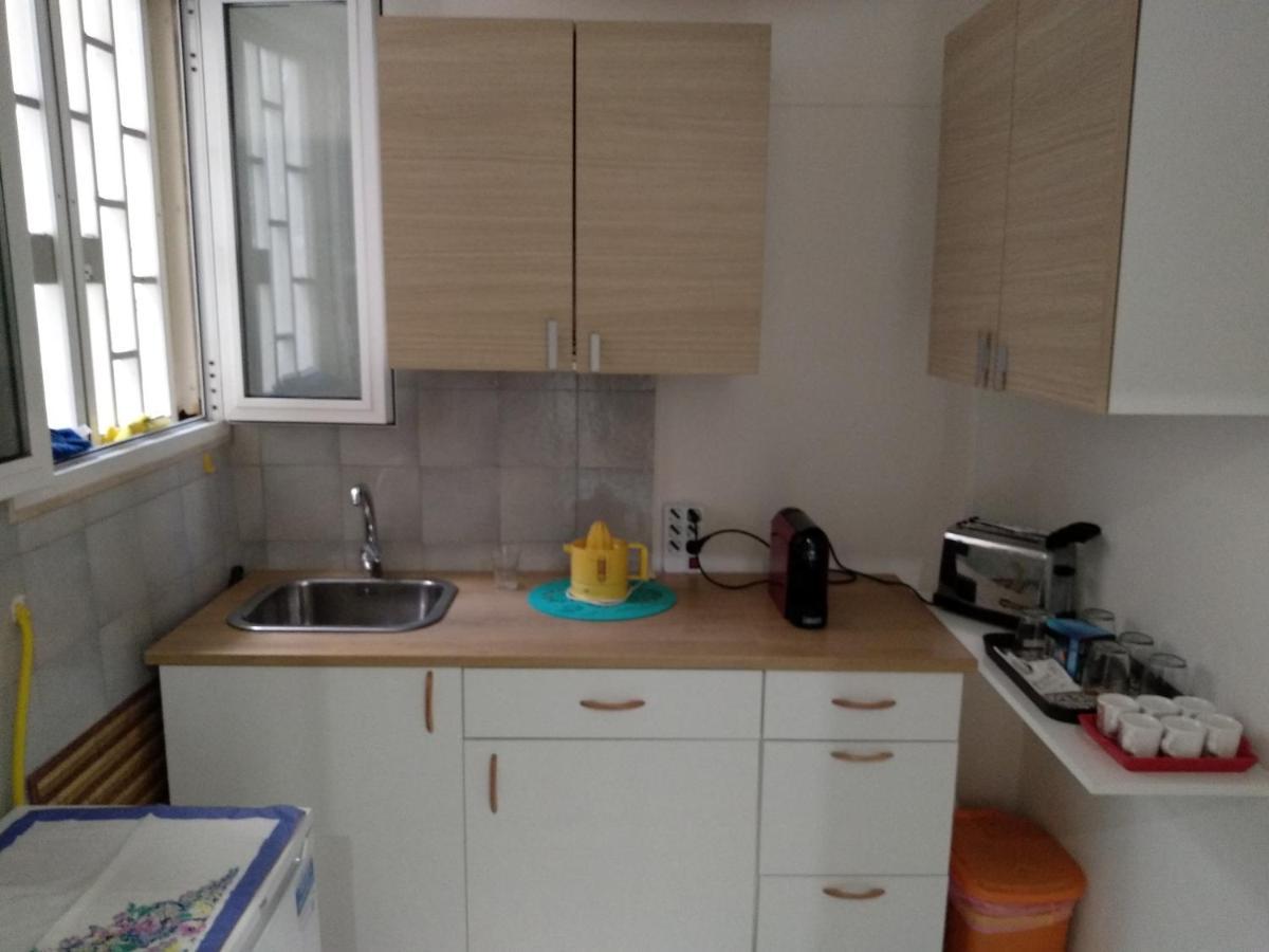 Apartament Fra Sole E Stelle Bari Zewnętrze zdjęcie