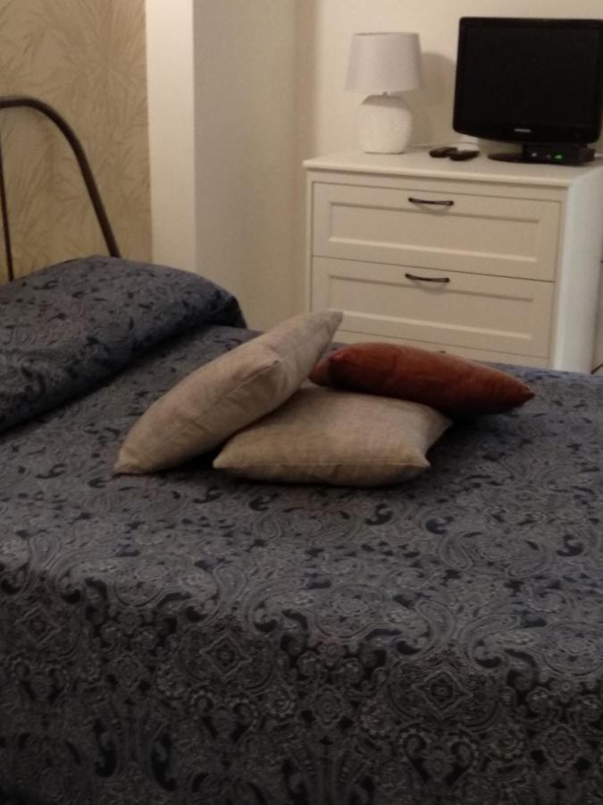 Apartament Fra Sole E Stelle Bari Zewnętrze zdjęcie